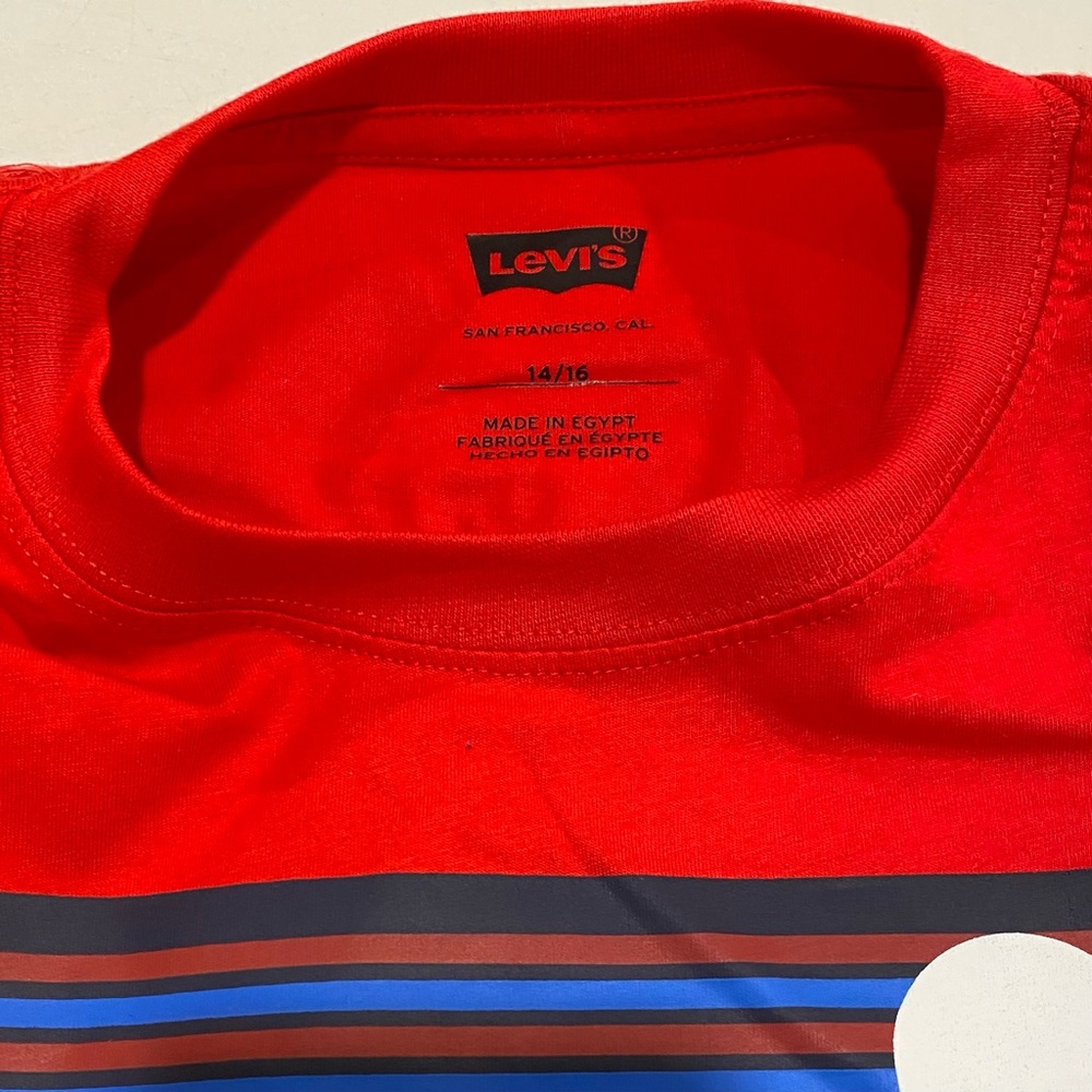 Levi's Boys Logo Graphic Tee, Red, Size L(14/16), New Without Tags - Picture 3 of 5
